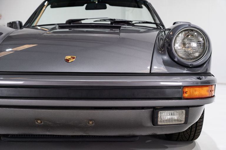 Porsche 911 Carrera 3.2 (US)