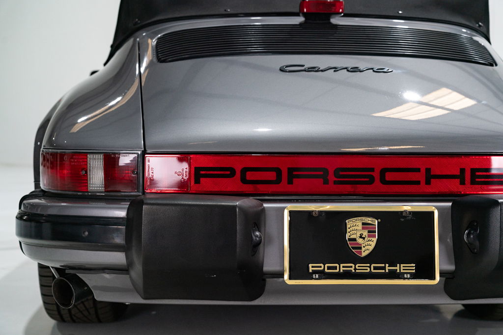 Porsche 911 Carrera 3.2 (US)