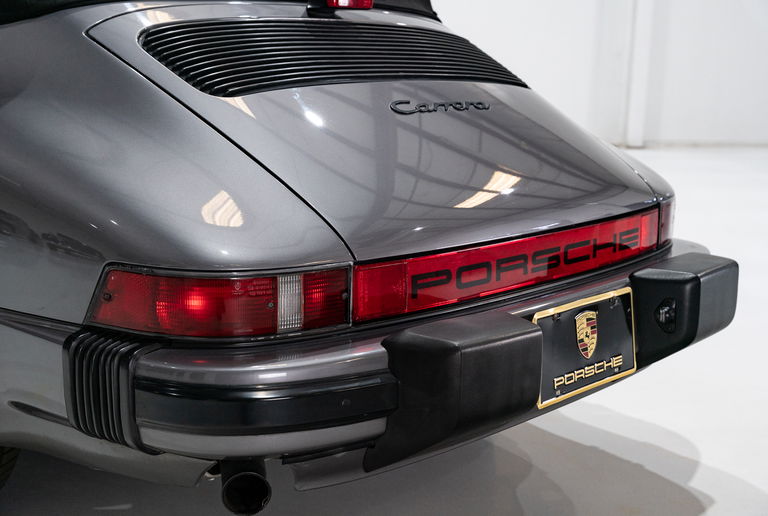 Porsche 911 Carrera 3.2 (US)