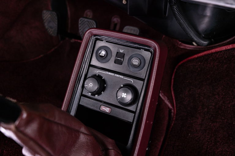 Porsche 911 Carrera 3.2 (US)