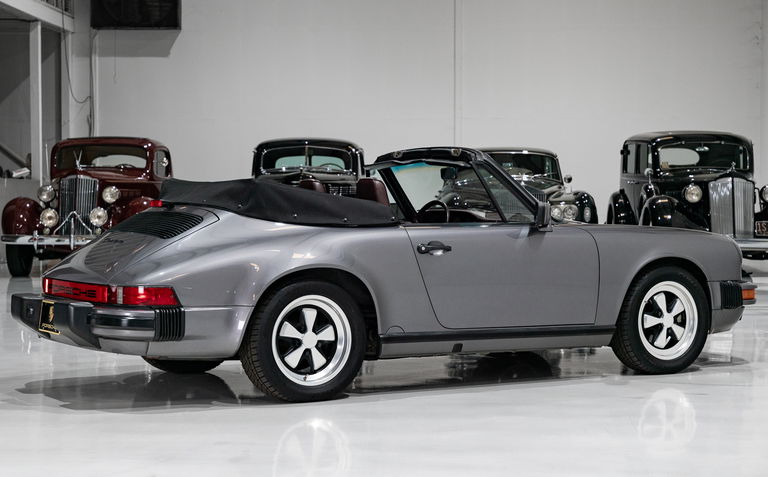 Porsche 911 Carrera 3.2 (US)