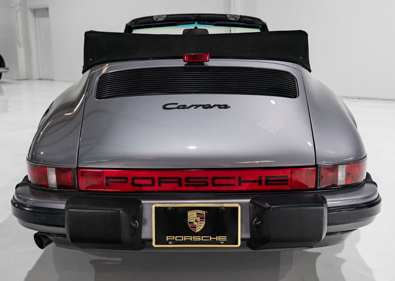Porsche 911 Carrera 3.2 (US)