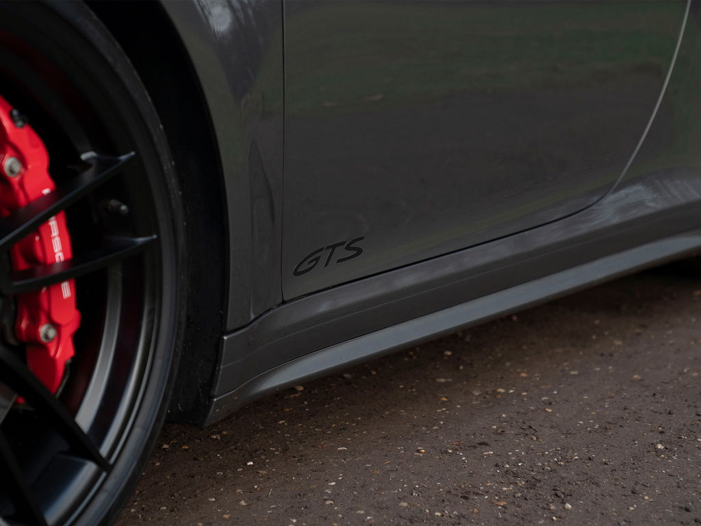 Porsche 992 Carrera GTS