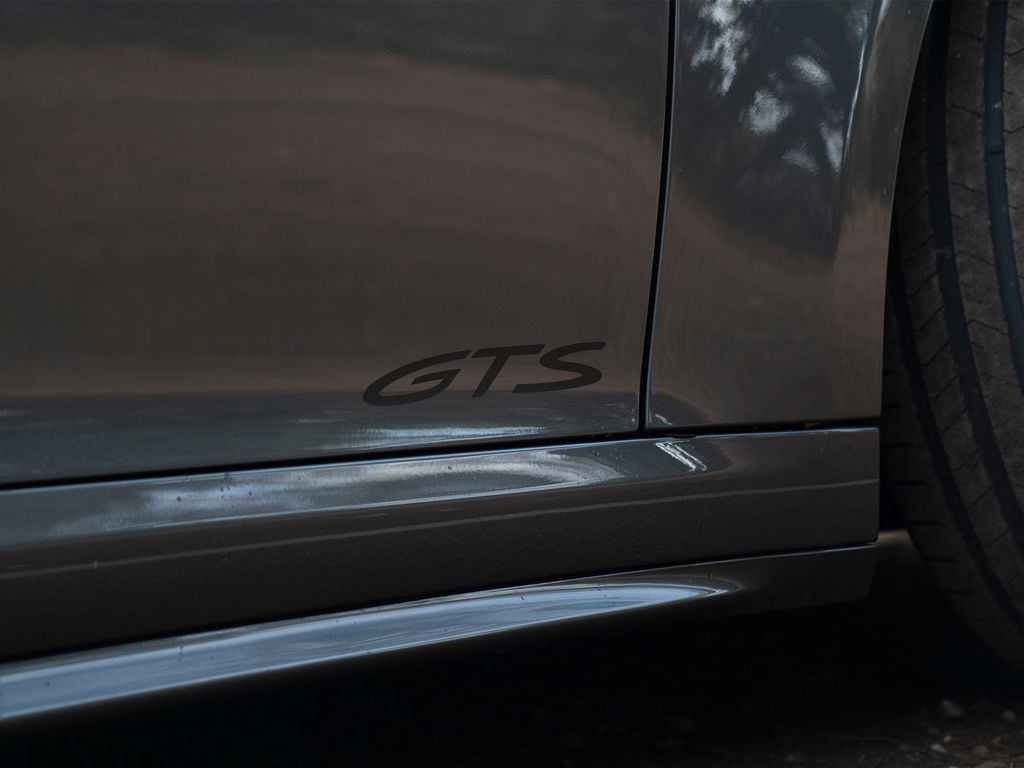 Porsche 992 Carrera GTS