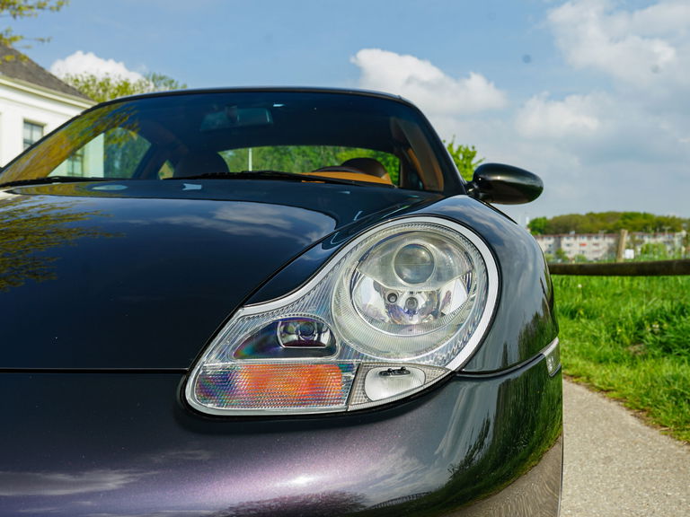 Porsche 996 Carrera 4 Millennium Edition