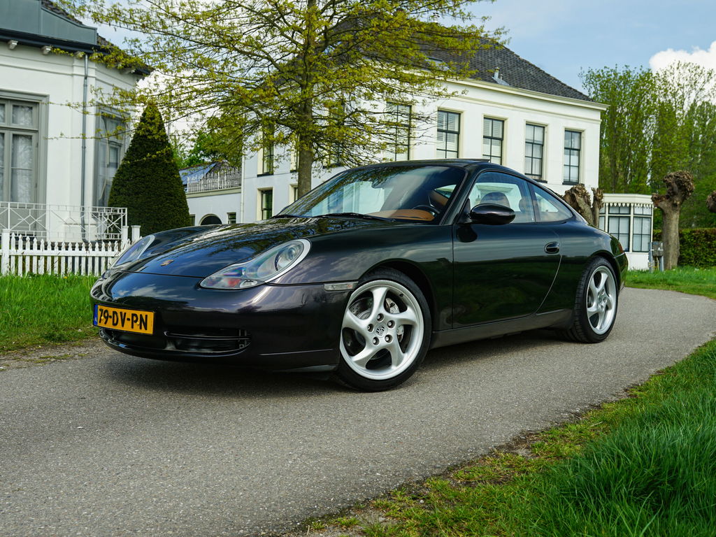 Porsche 996 Carrera 4 Millennium Edition
