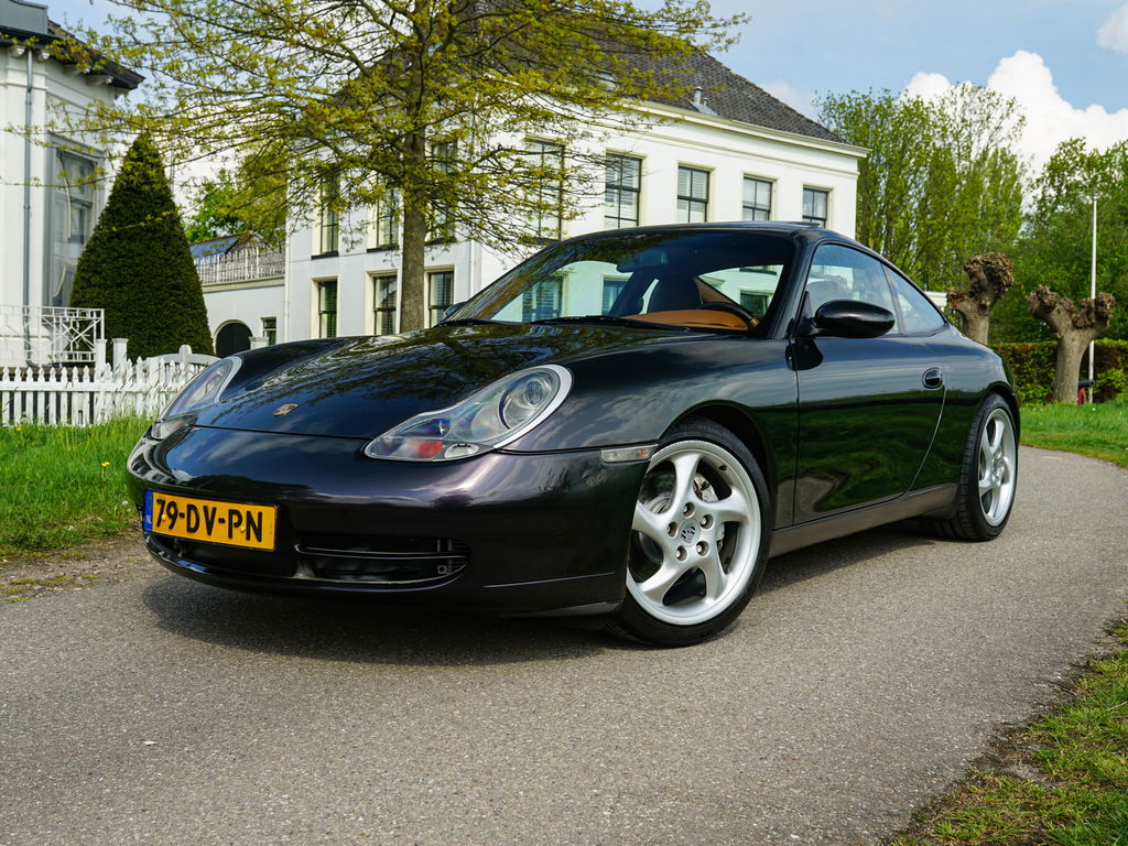 Porsche 996 Carrera 4 Millennium Edition