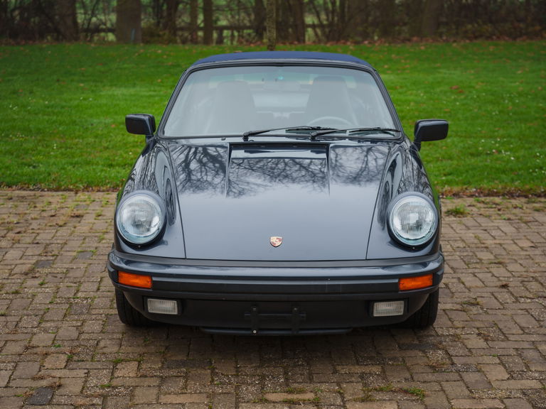 Porsche 911 Carrera 3.2 (US)