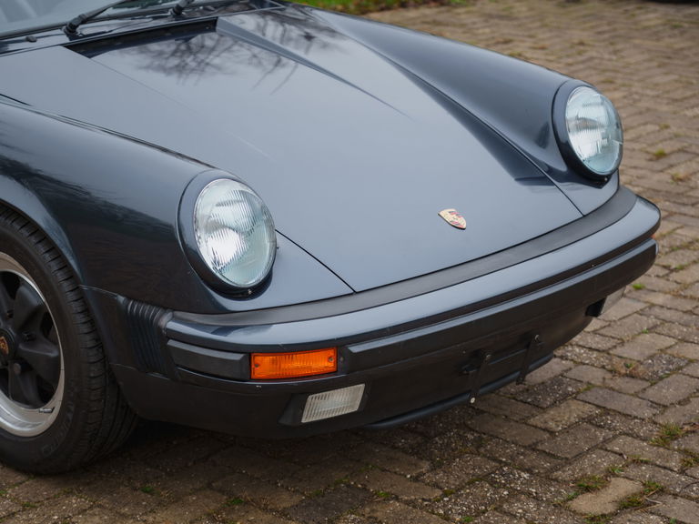 Porsche 911 Carrera 3.2 (US)
