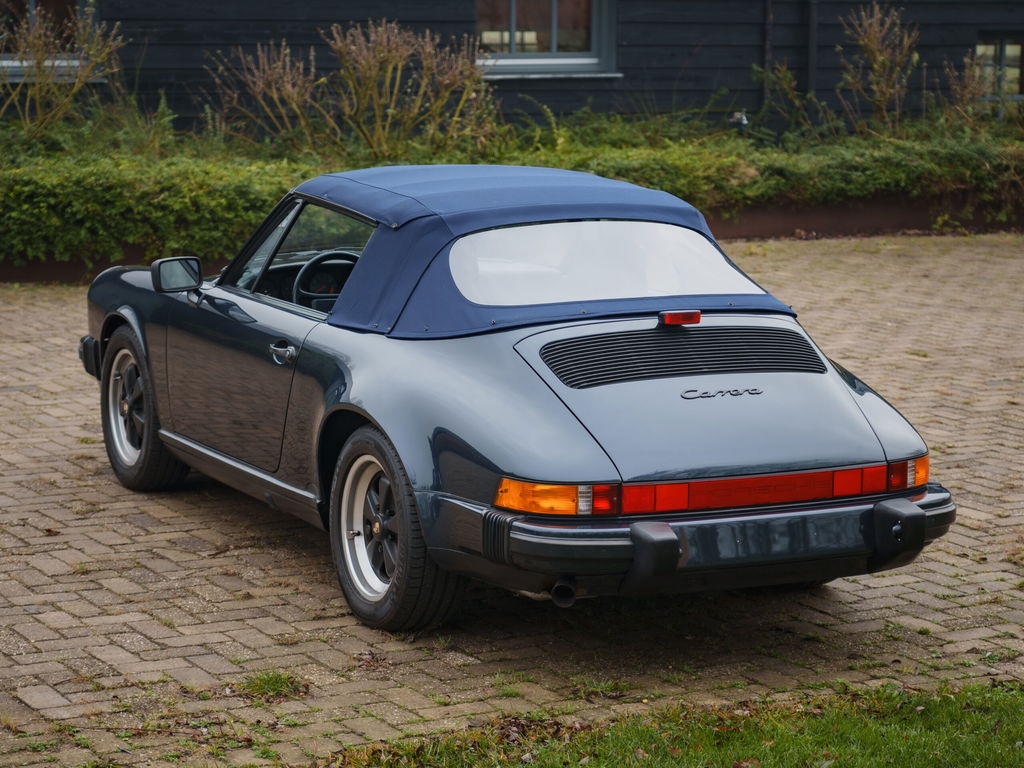 Porsche 911 Carrera 3.2 (US)