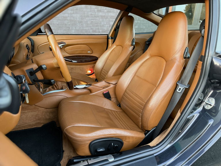 Porsche 996 Carrera 4 Millennium Edition