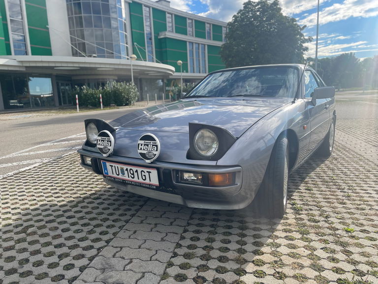 Porsche 924 S