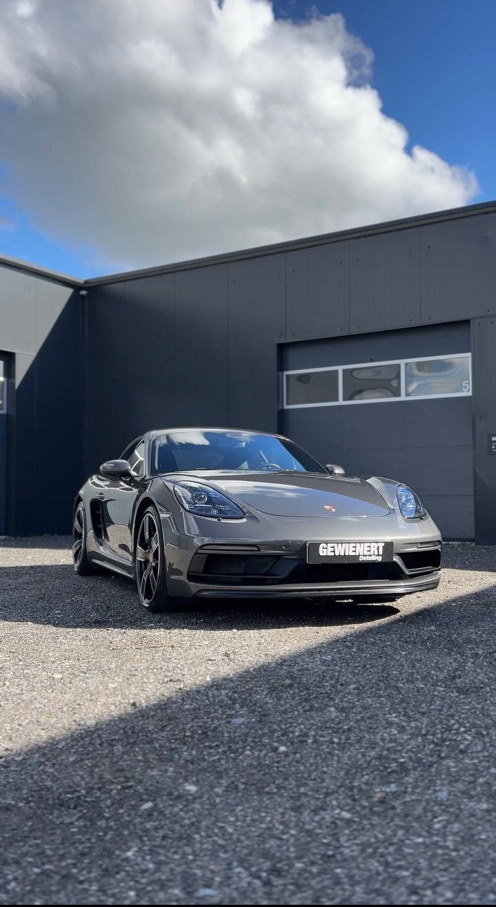 Porsche 718 Cayman GTS