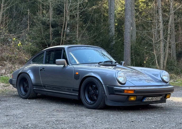Porsche 911 Carrera 3.2