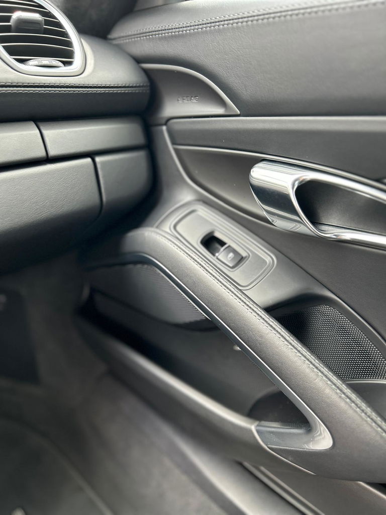 Porsche 718 Cayman GTS