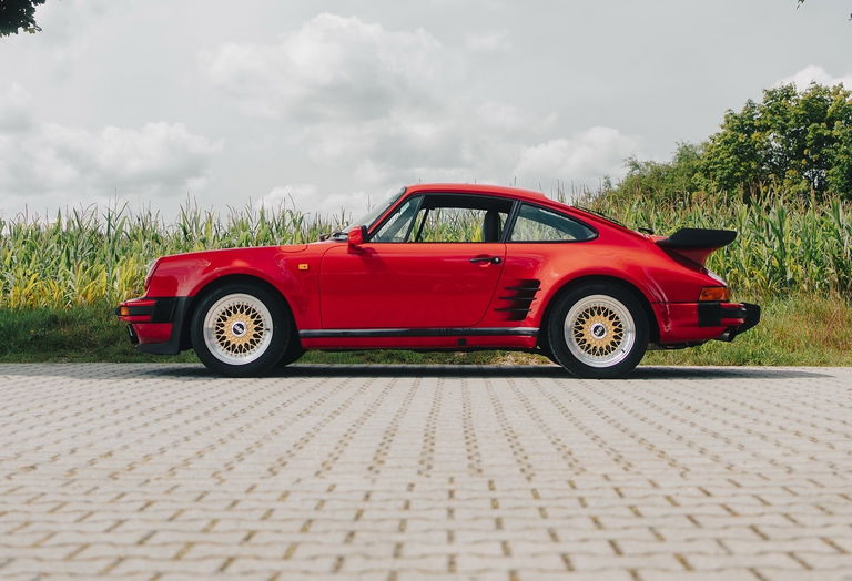 Porsche 911 Turbo 3.3