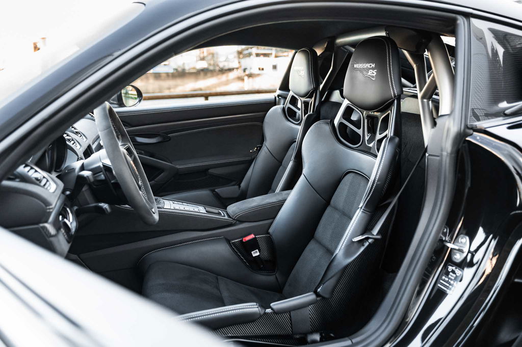 Porsche 718 Cayman GT4 RS