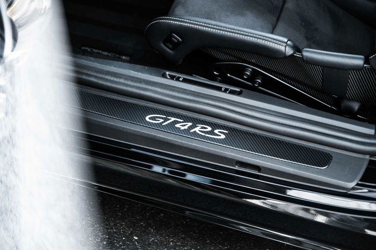 Porsche 718 Cayman GT4 RS