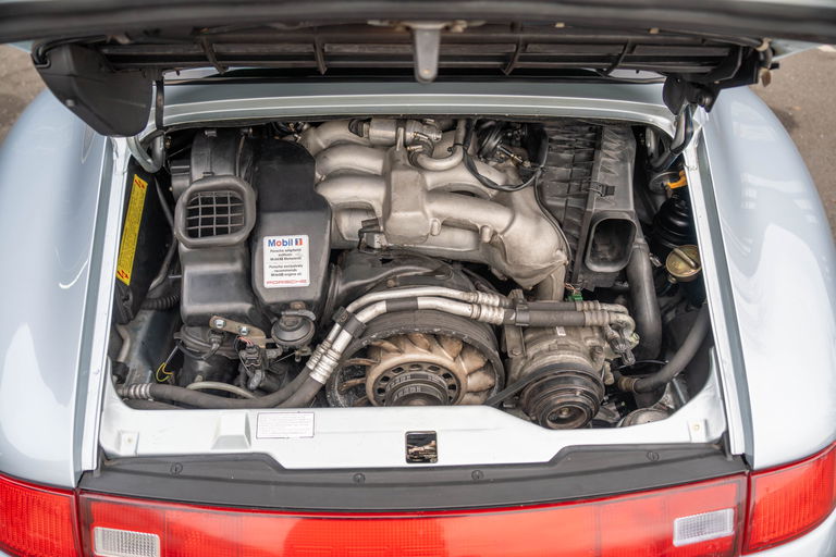 Porsche 993 Carrera 4