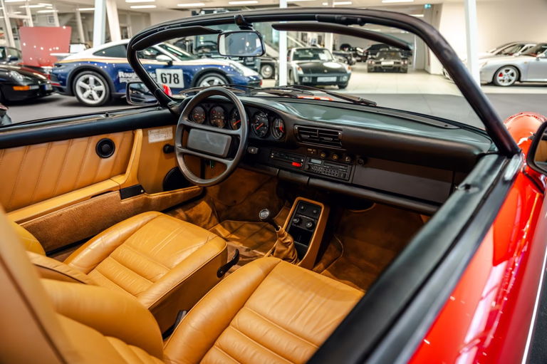 Porsche 911 Carrera 3.2 Speedster