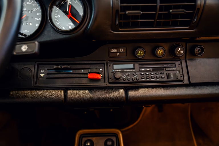 Porsche 911 Carrera 3.2 Speedster