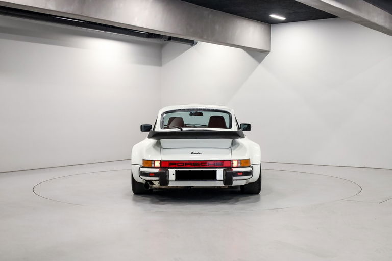 Porsche 911 Turbo Flachbau