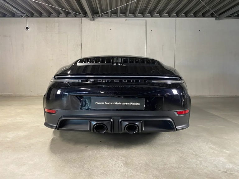 Porsche 992.2 Carrera GTS