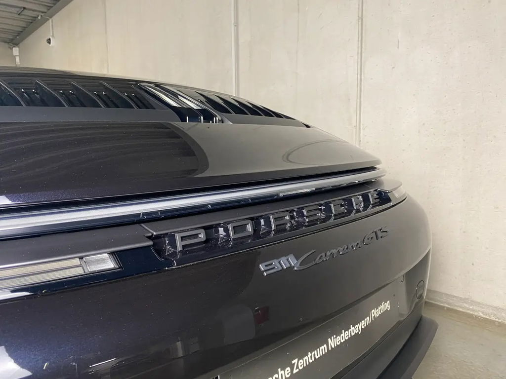 Porsche 992.2 Carrera GTS