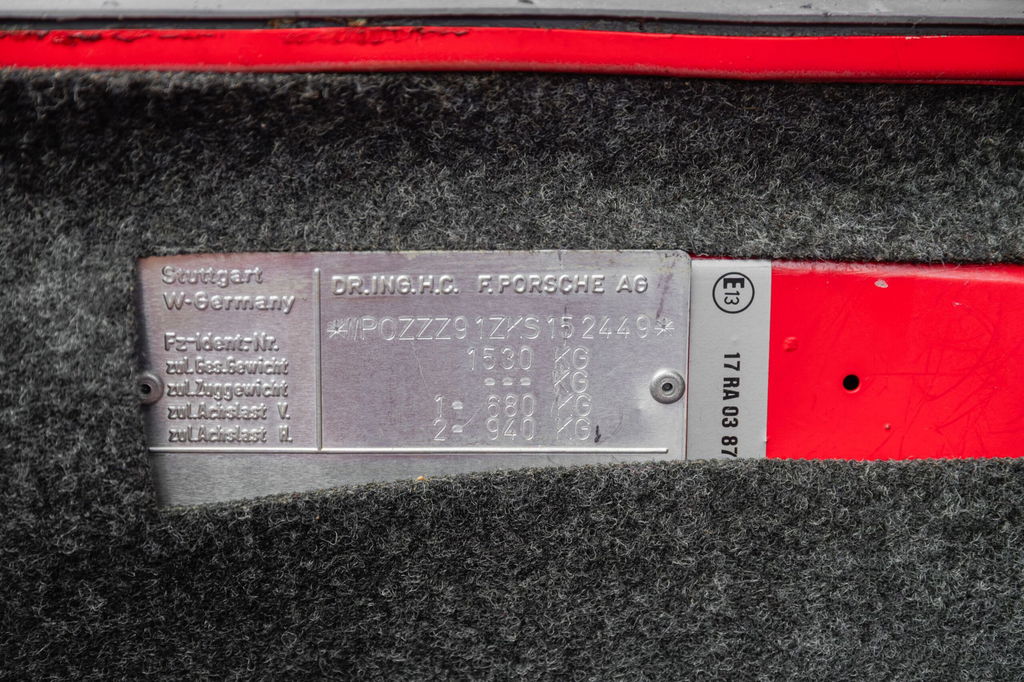 Porsche 911 Carrera 3.2 Speedster