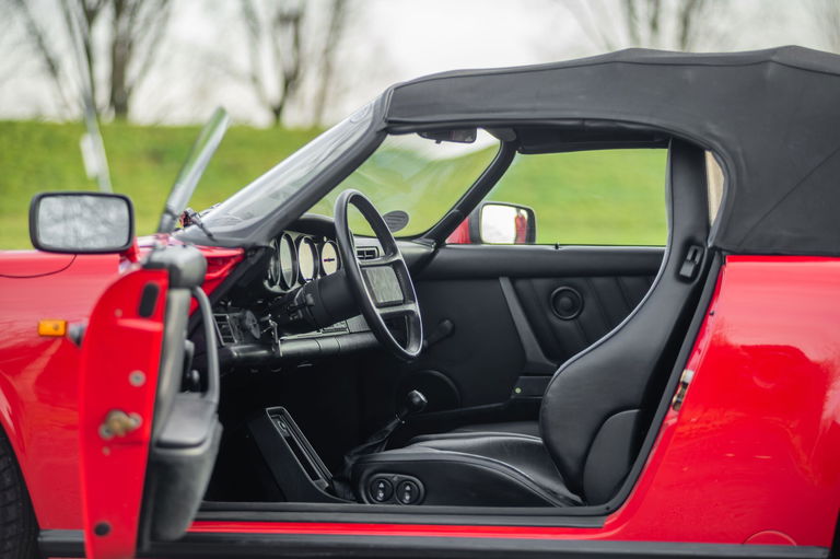 Porsche 911 Carrera 3.2 Speedster
