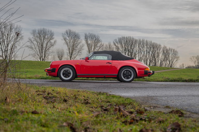 Porsche 911 Carrera 3.2 Speedster
