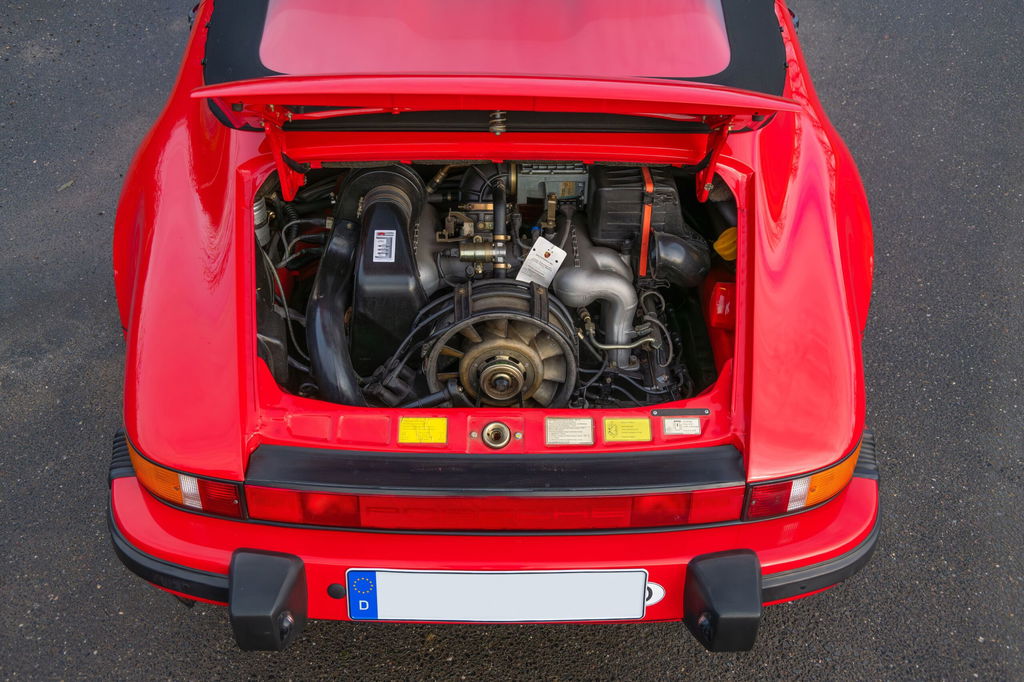 Porsche 911 Carrera 3.2 Speedster