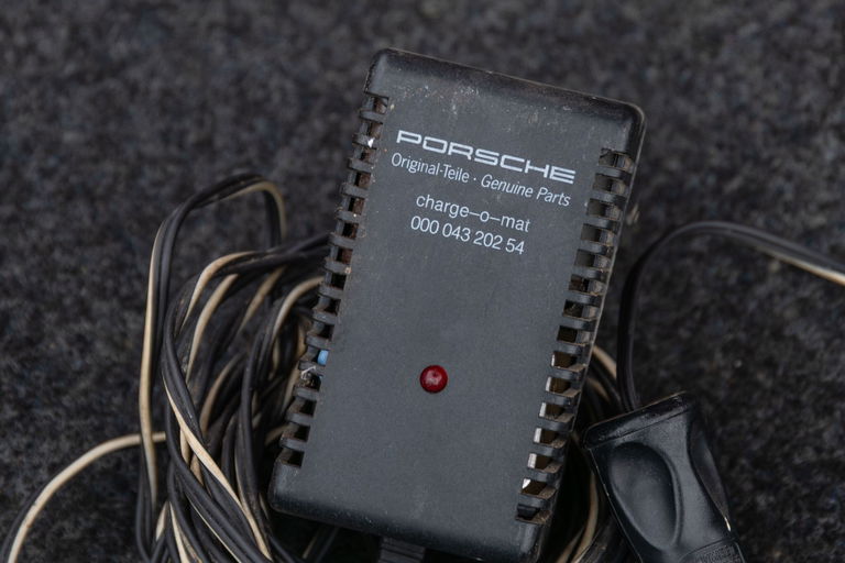 Porsche 911 Carrera 3.2 Speedster