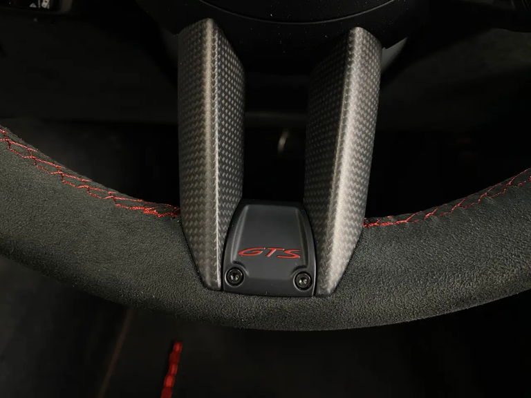 Porsche 992.2 Carrera GTS