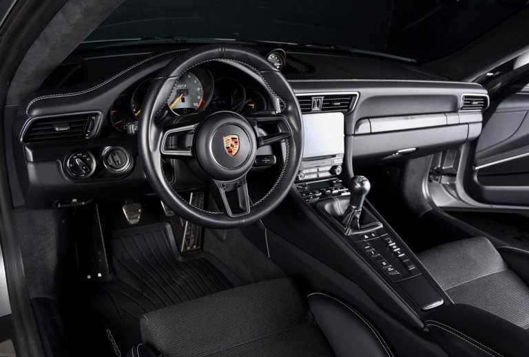 Porsche 991 GT3 Touring