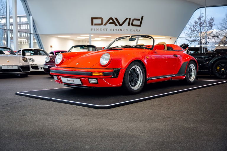 Porsche 911 Carrera 3.2 Speedster