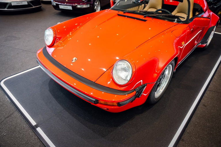 Porsche 911 Carrera 3.2 Speedster