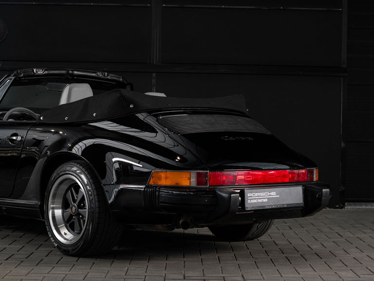 Porsche 911 Carrera 3.2