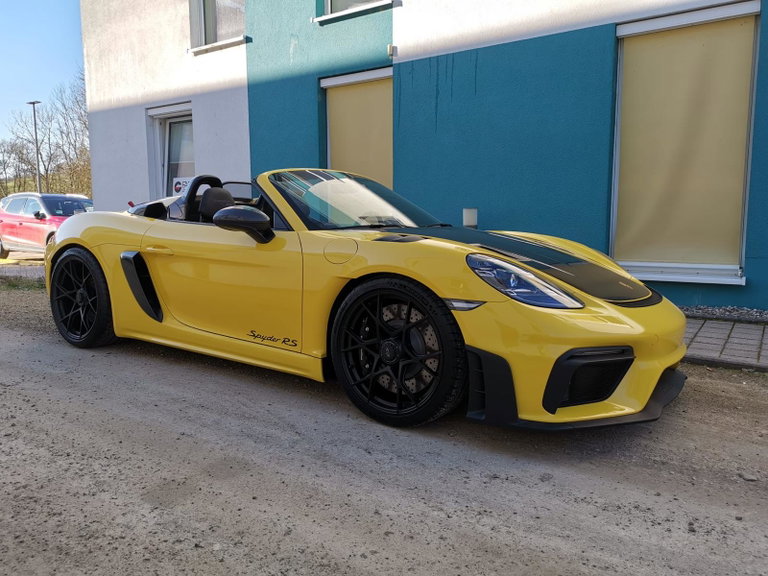 Porsche 718 Spyder RS