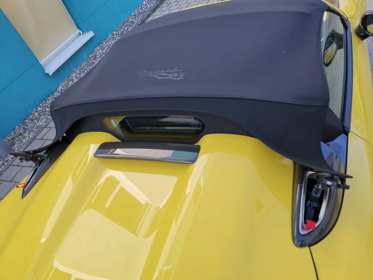 Porsche 718 Spyder RS