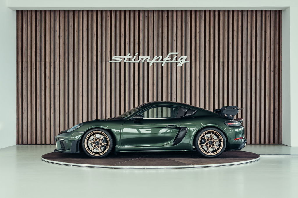 Porsche 718 Cayman GT4 RS