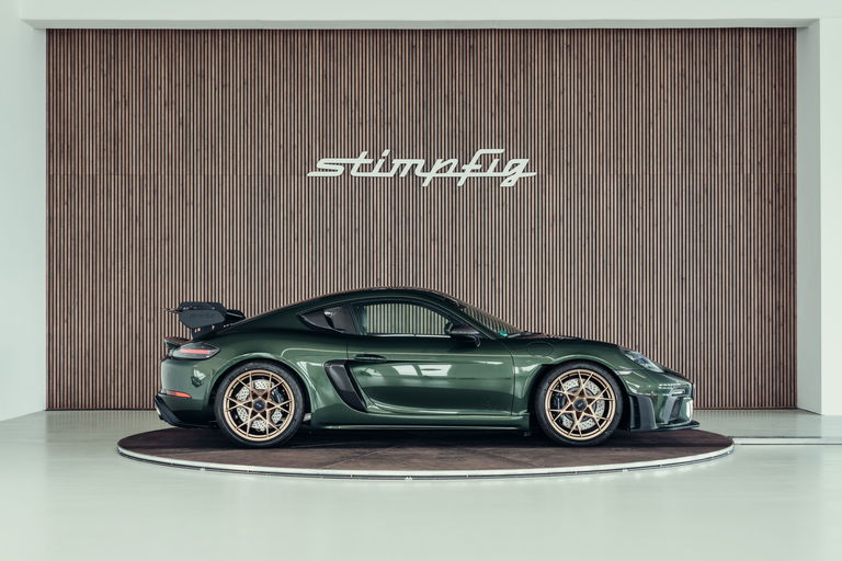 Porsche 718 Cayman GT4 RS