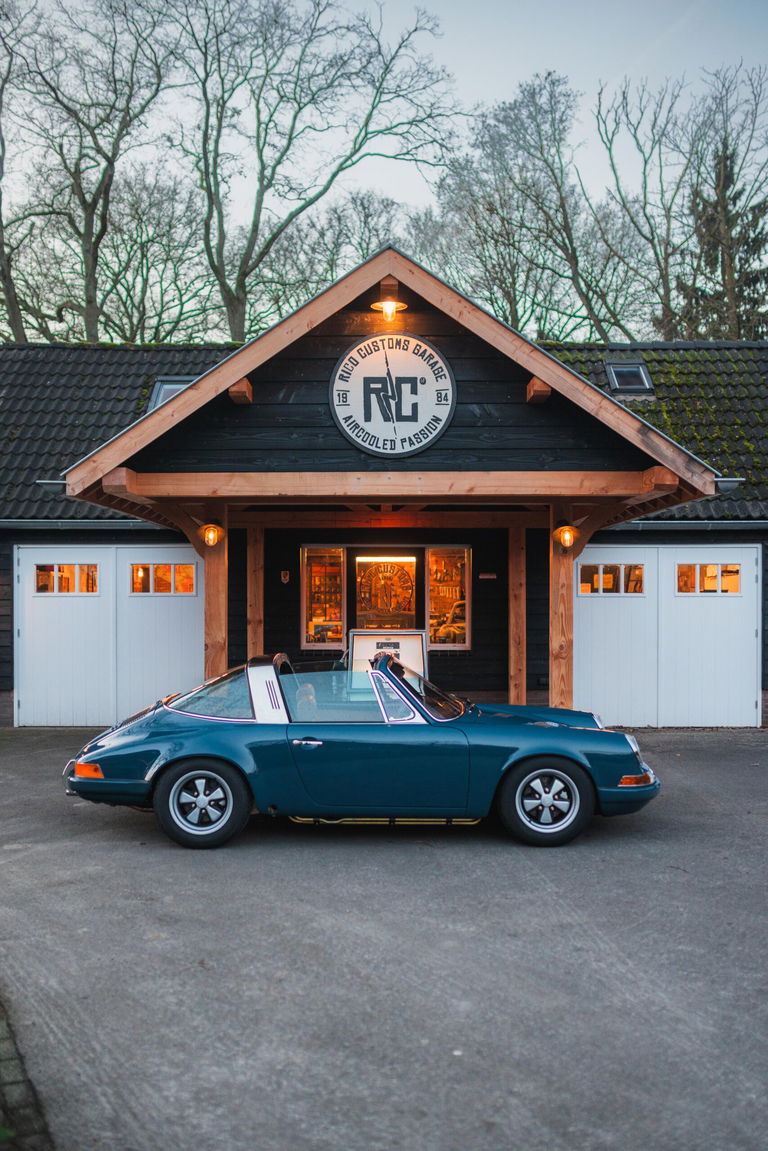 Porsche 911 Backdate