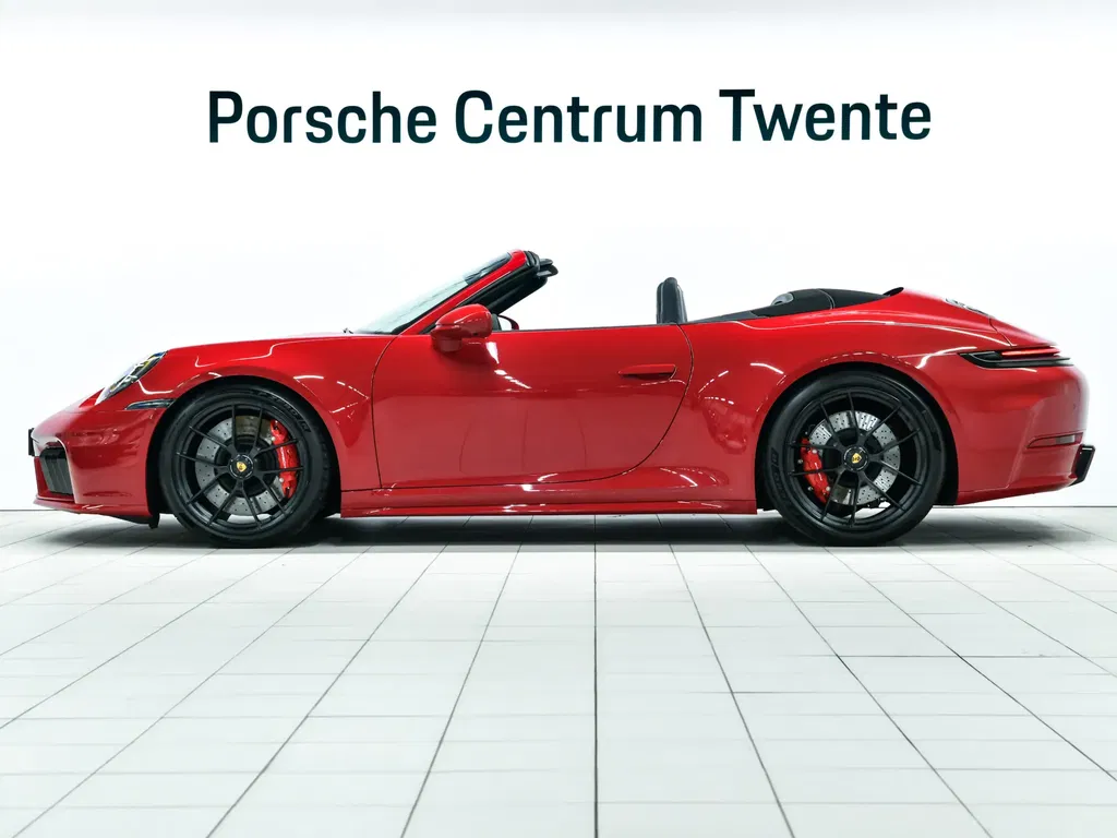 Porsche 992.2 Carrera 4 GTS