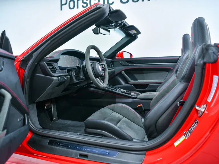 Porsche 992.2 Carrera 4 GTS