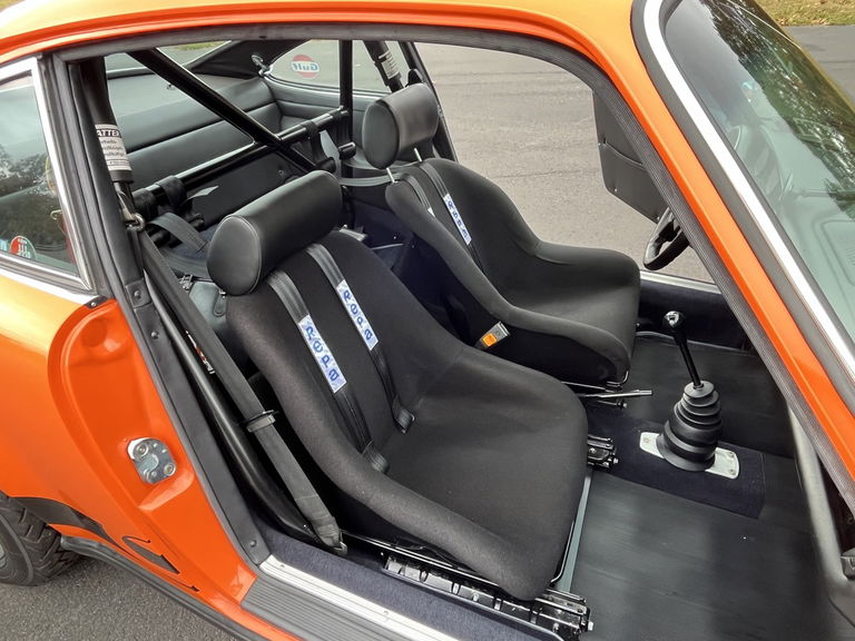 Porsche 911 Carrera 2.7