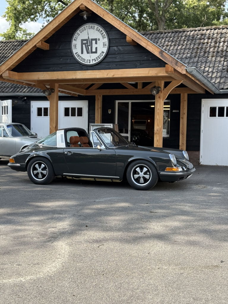 Porsche 911 Backdate