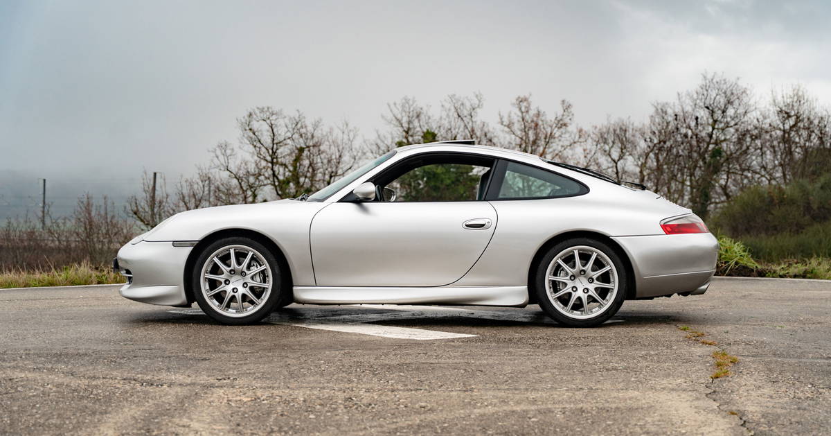 Porsche 996 Carrera 4 1999 - elferspot.com - Marketplace for