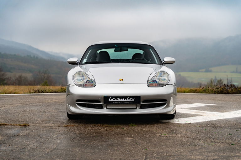 Porsche 996 Carrera 4