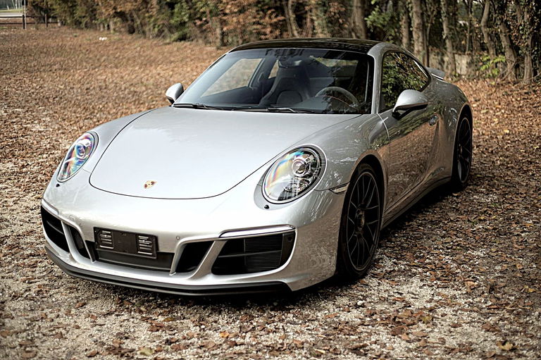 Porsche 991.2 Carrera GTS